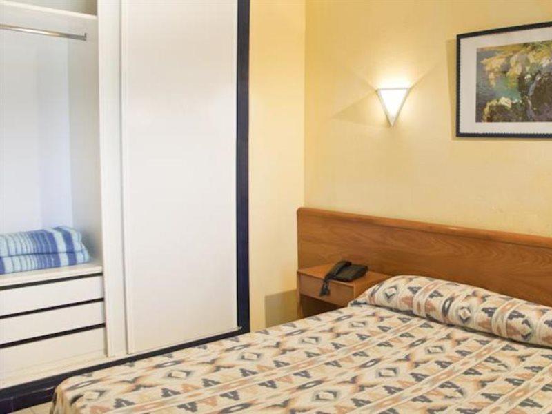 Hotel Vibra Isola - Adults Only Playa d'en Bossa Dış mekan fotoğraf